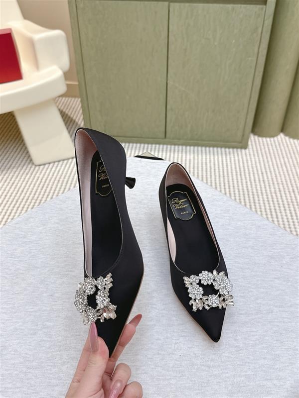 20251127171741326 310